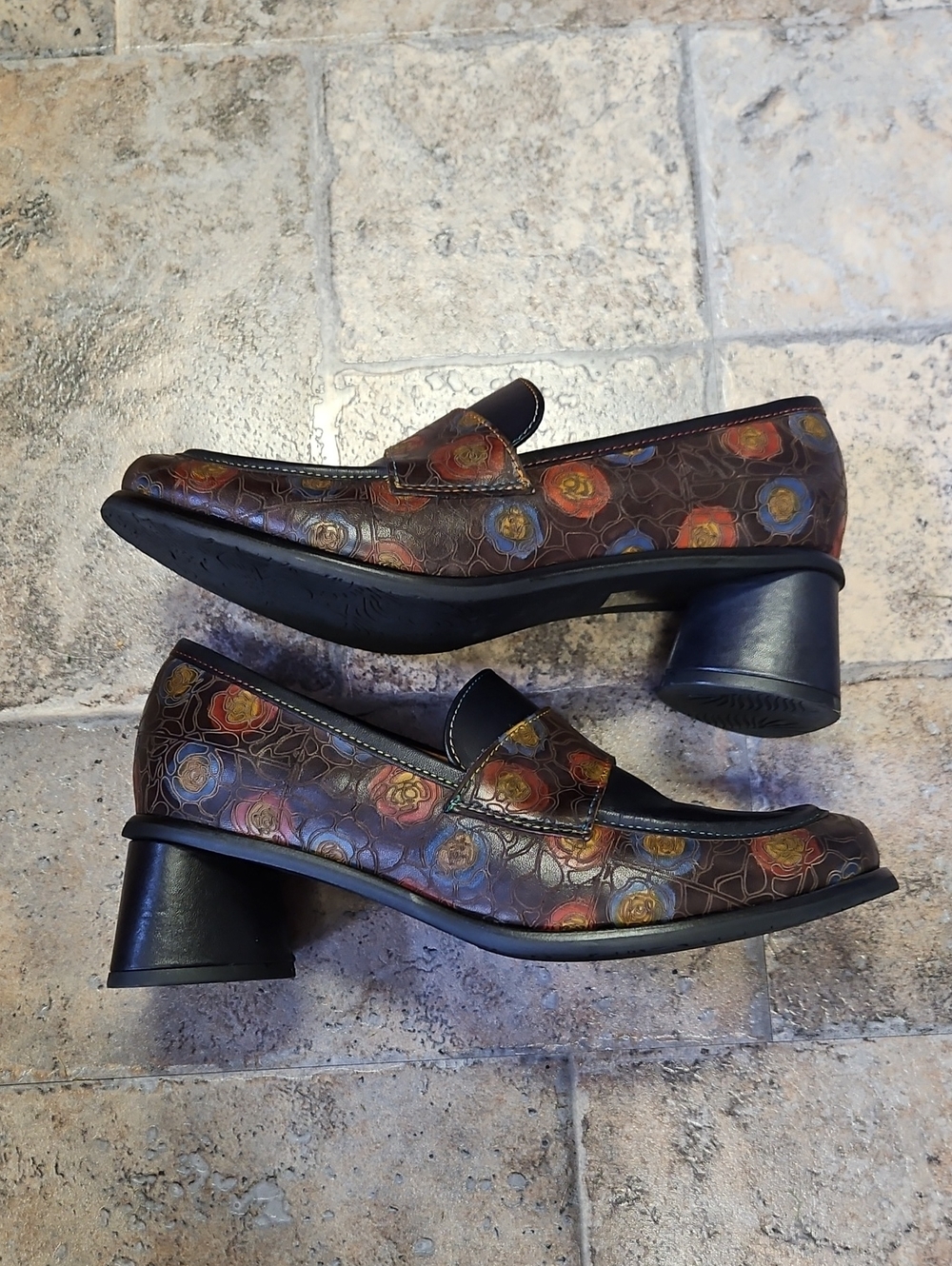 L'artiste Rivoire Floral Embossed Leather Shoes Size 38